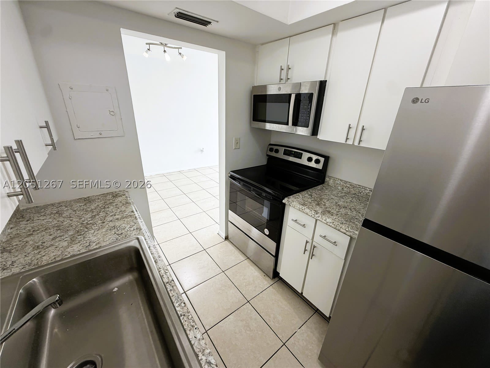 7340 SW 82nd St – photo 2
