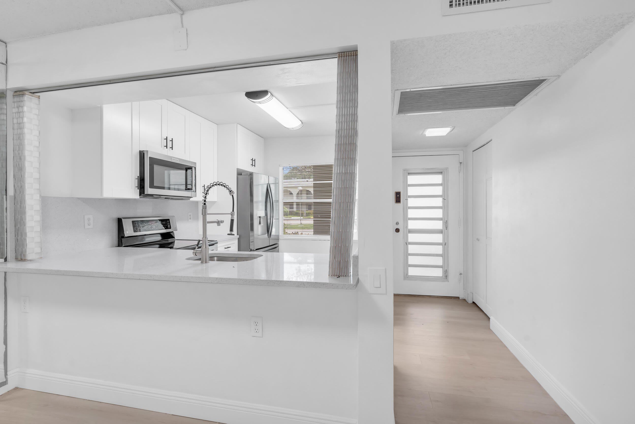 1102 Bahama Bend – photo 5