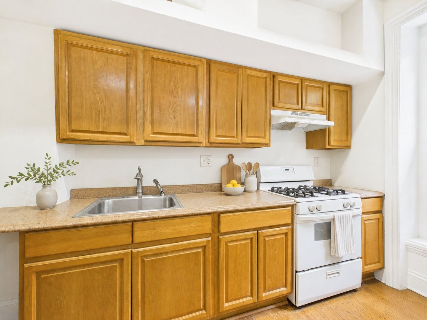3611 N Baring Street – photo 4