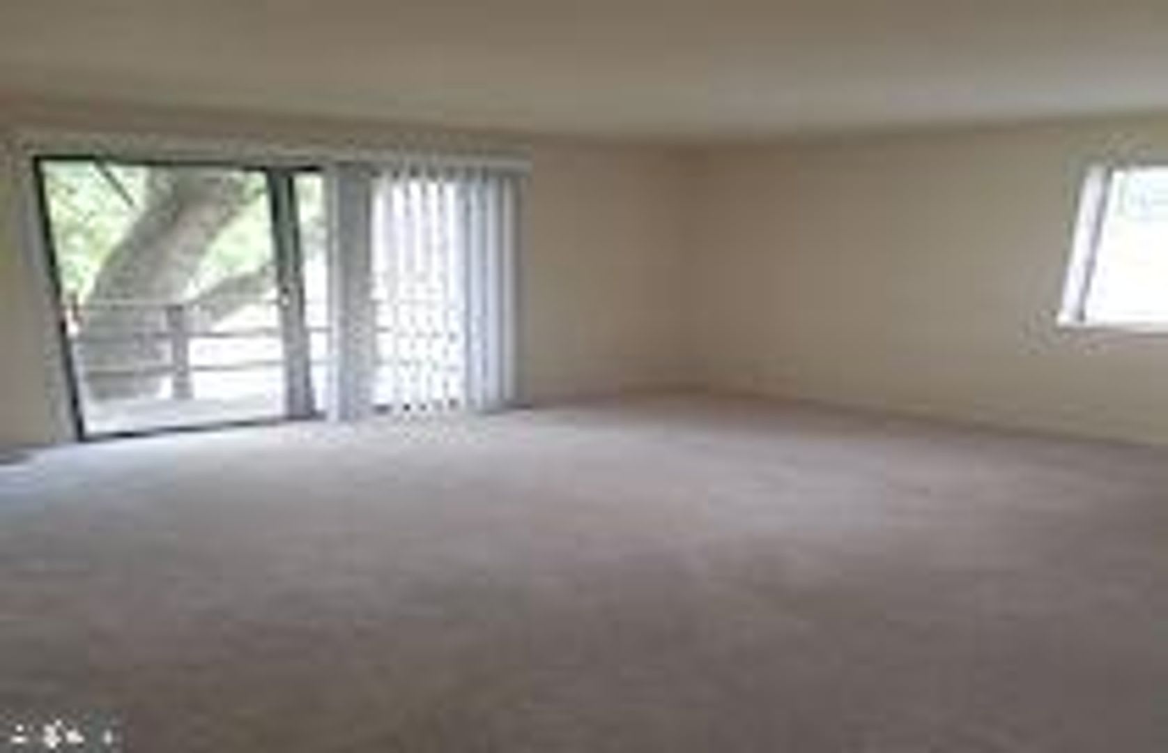 Beautiful 3BR 2.5BA Single Family Home in North Arlington – photo 5