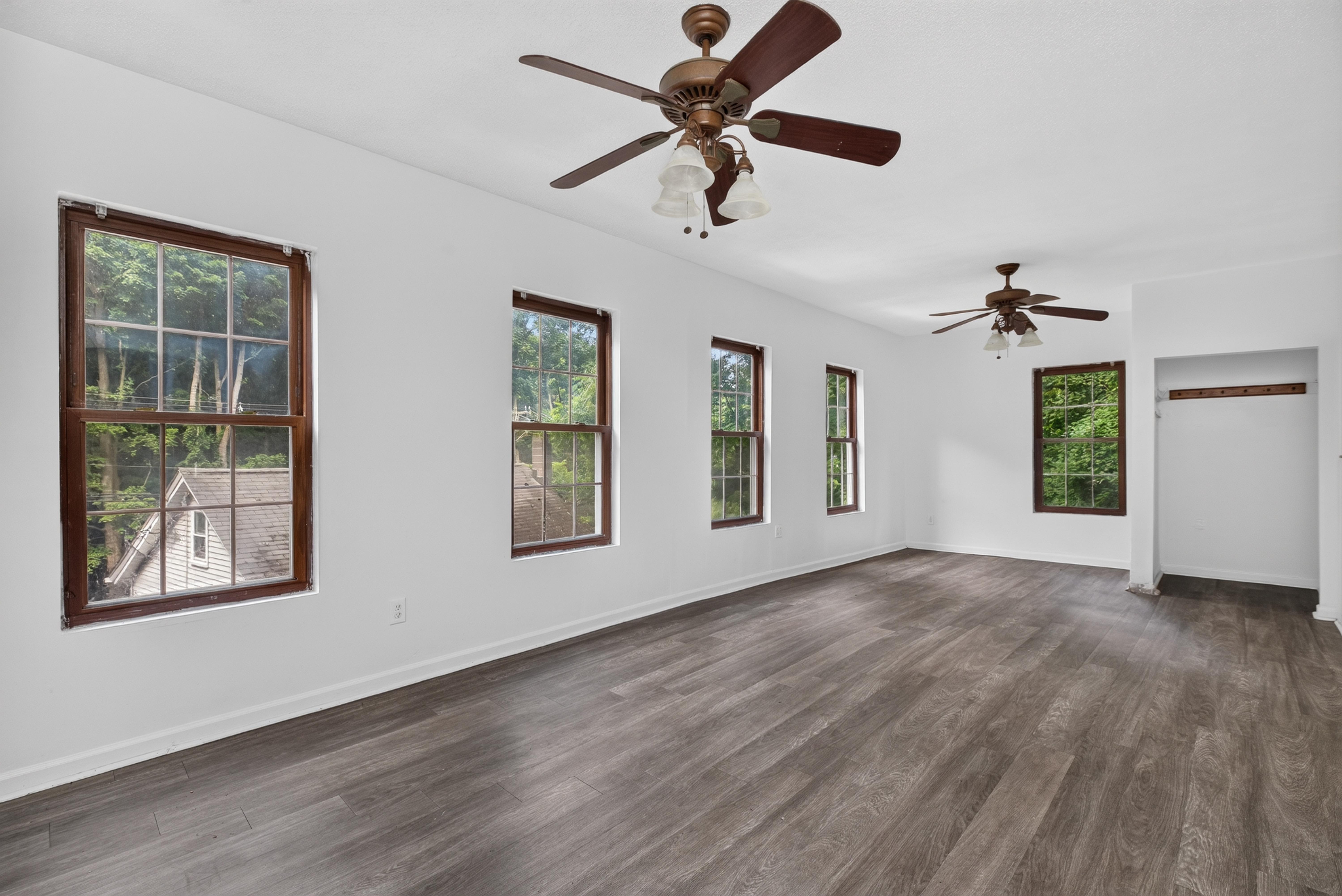 85 Vernon Avenue – photo 5