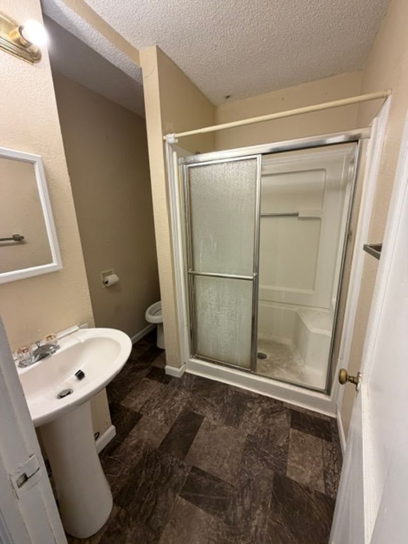 2 Bedroom 1 Bath house – photo 5