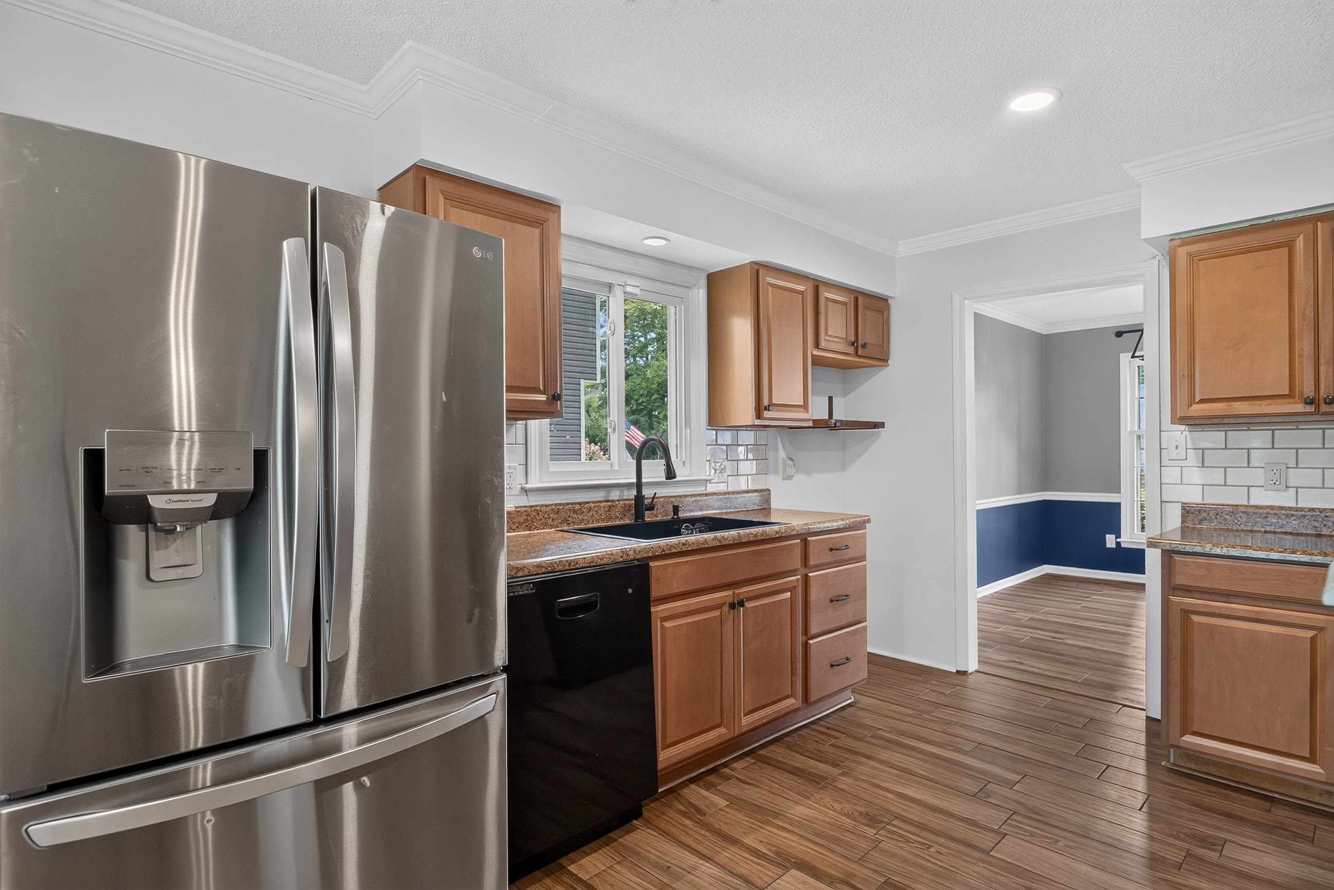 614 Clover Dr – photo 2
