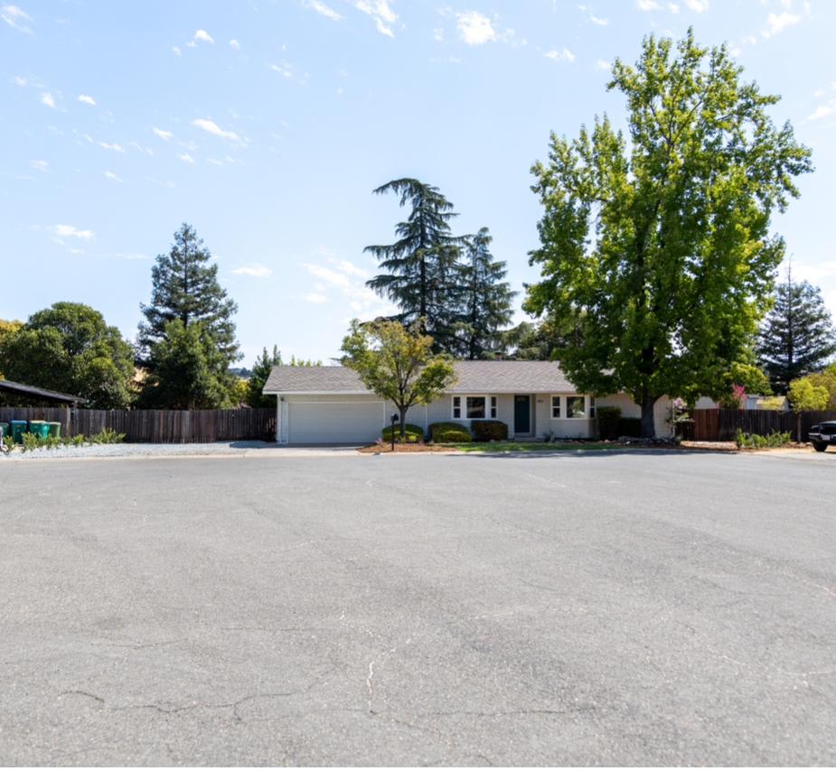 3803 Yellowstone Court – photo 2