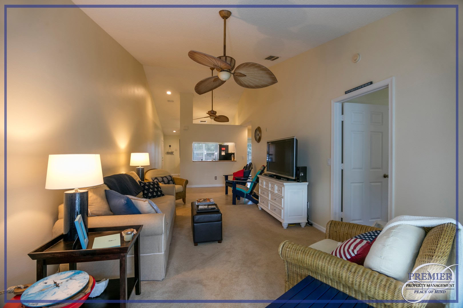 ** SEASONAL** PIPER'S POINTE PALM RIVER ** NEAR MERCATO SHOPPING CENTER ** NEAR THE BEACH ** – photo 4