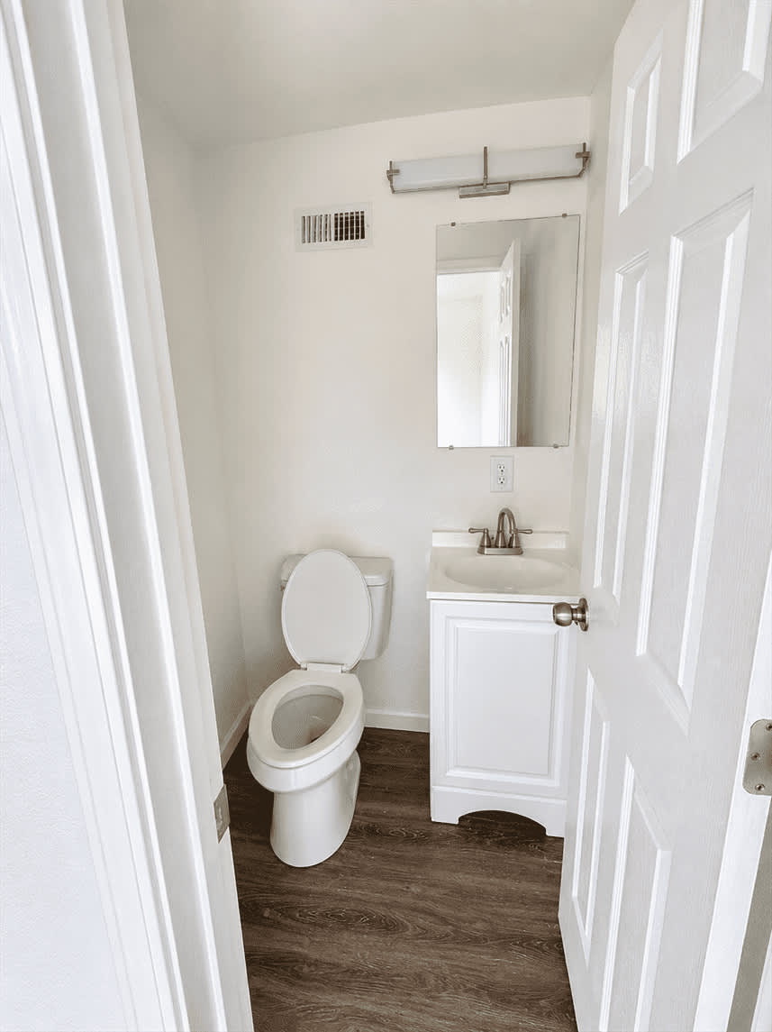 2034 Catalpa Dr. – photo 3