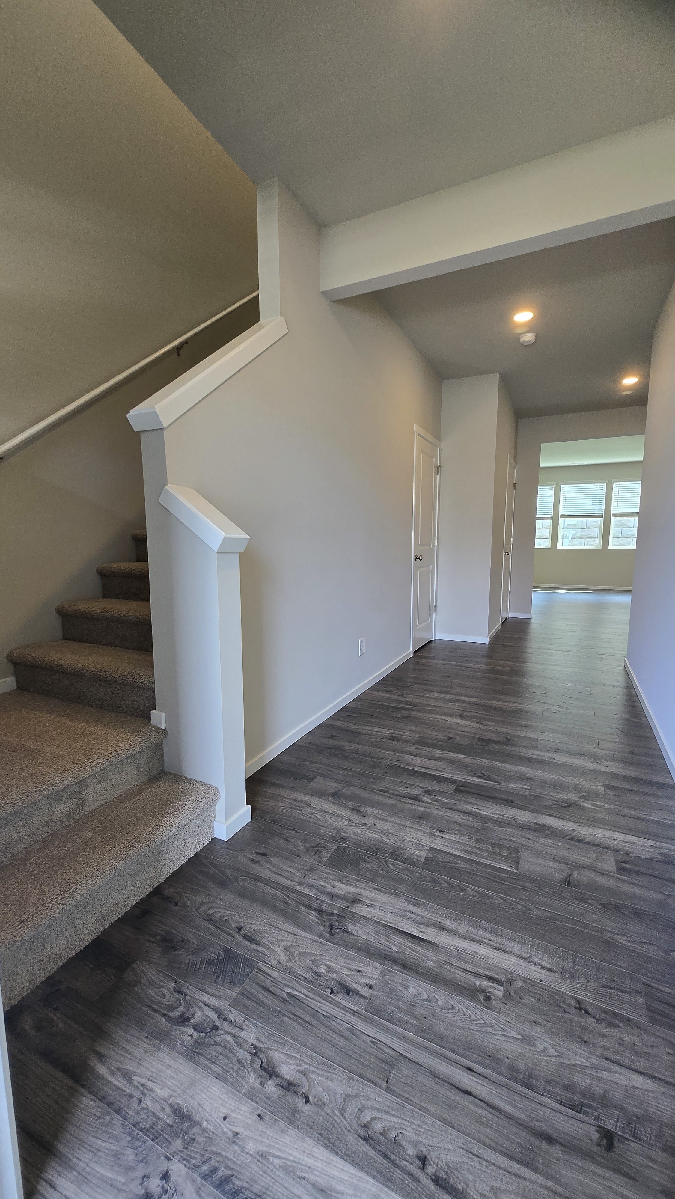 3923 23rd Avenue Northeast – photo 3
