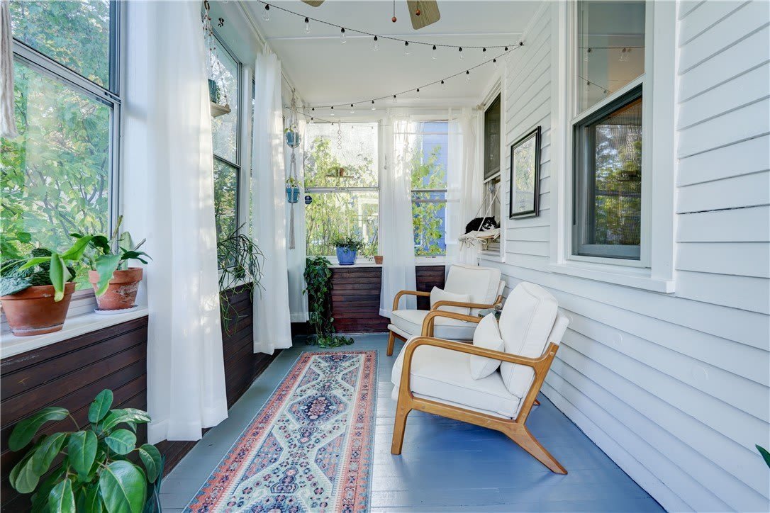 284 Benton Street – photo 2