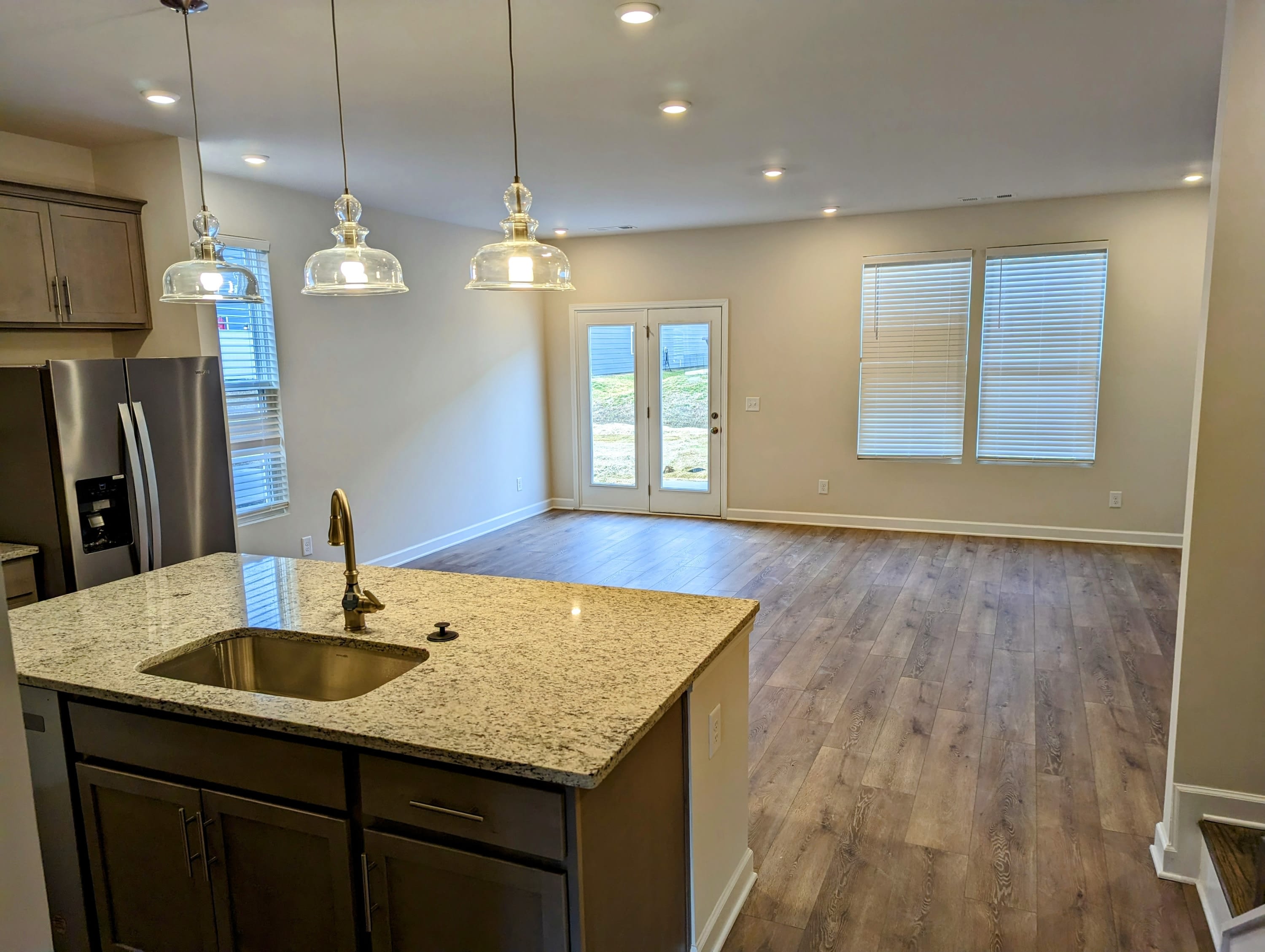 534 Medwyk Drive – photo 2