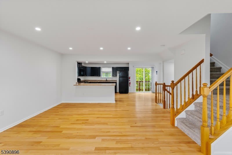 8 Alfred Ave – photo 5