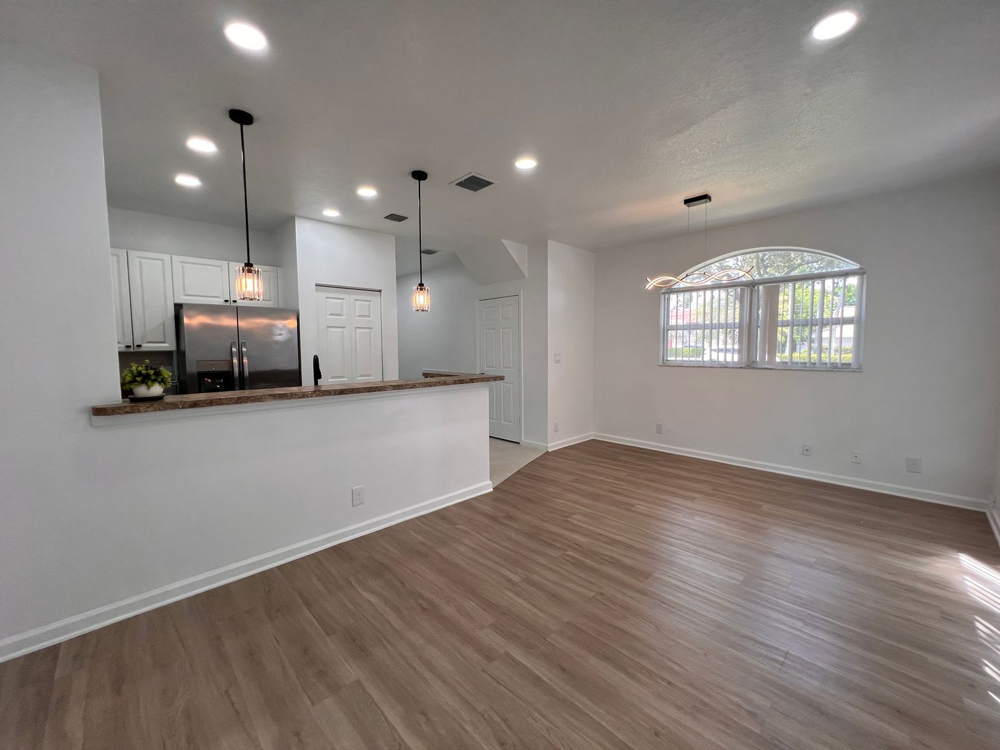 Gorgeous Coral Springs Townhome with Garage – photo 3