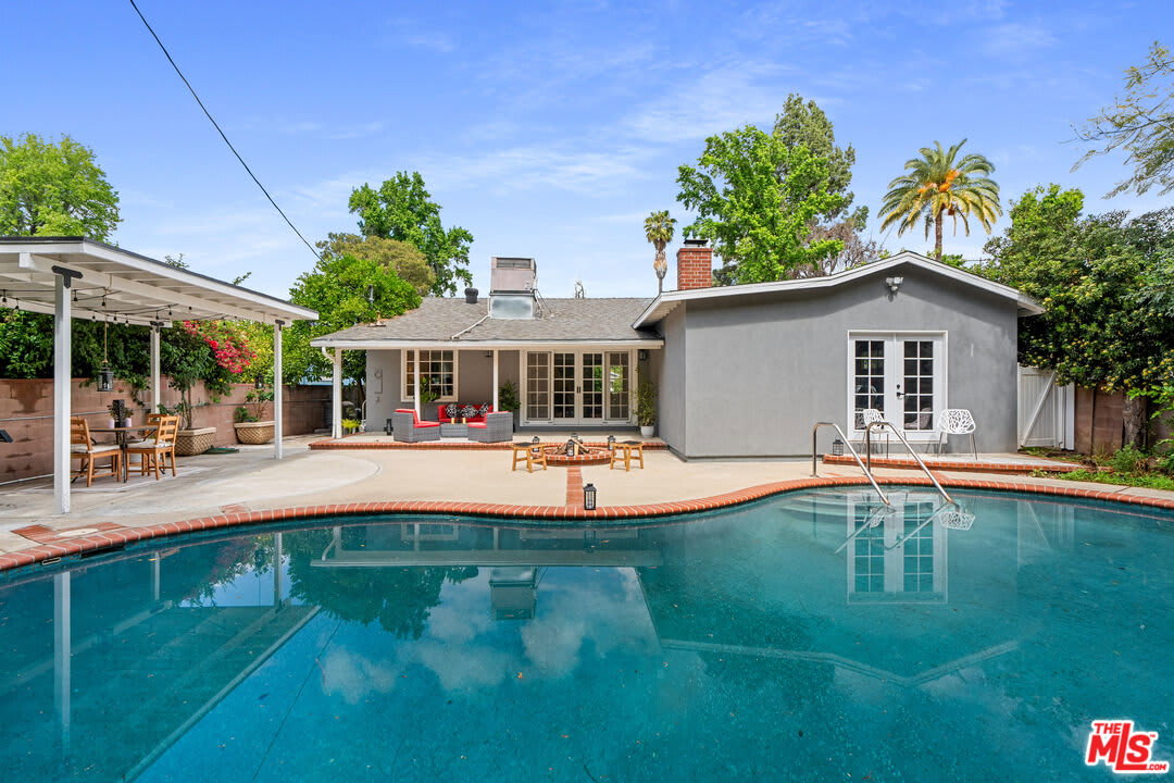 14346 Killion Street – photo 1