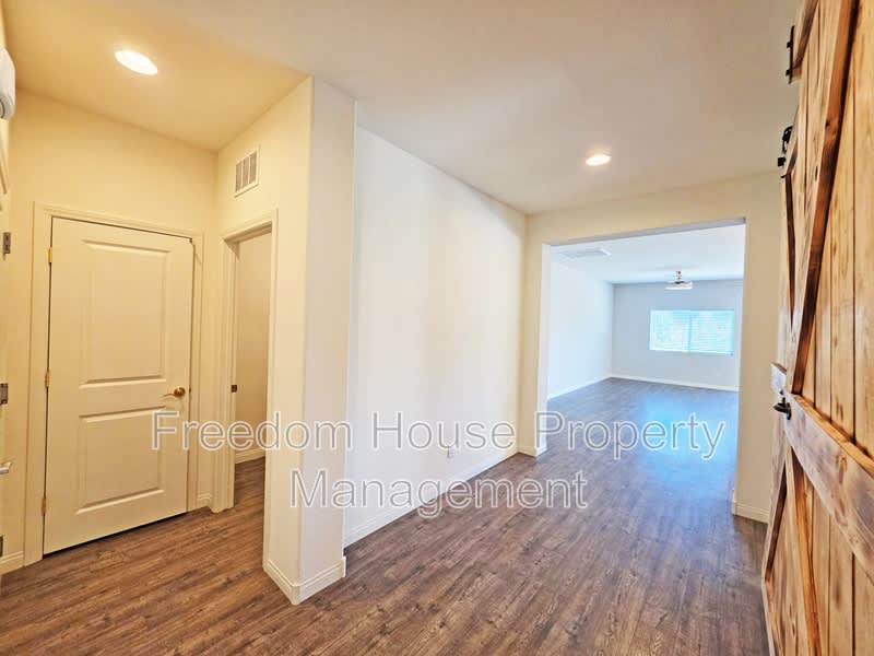 5628 San Marco Drive – photo 5