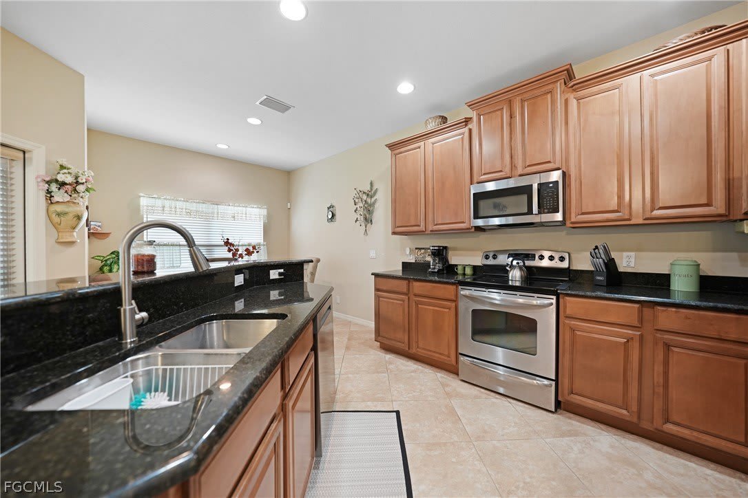 2454 Blackburn Circle – photo 2