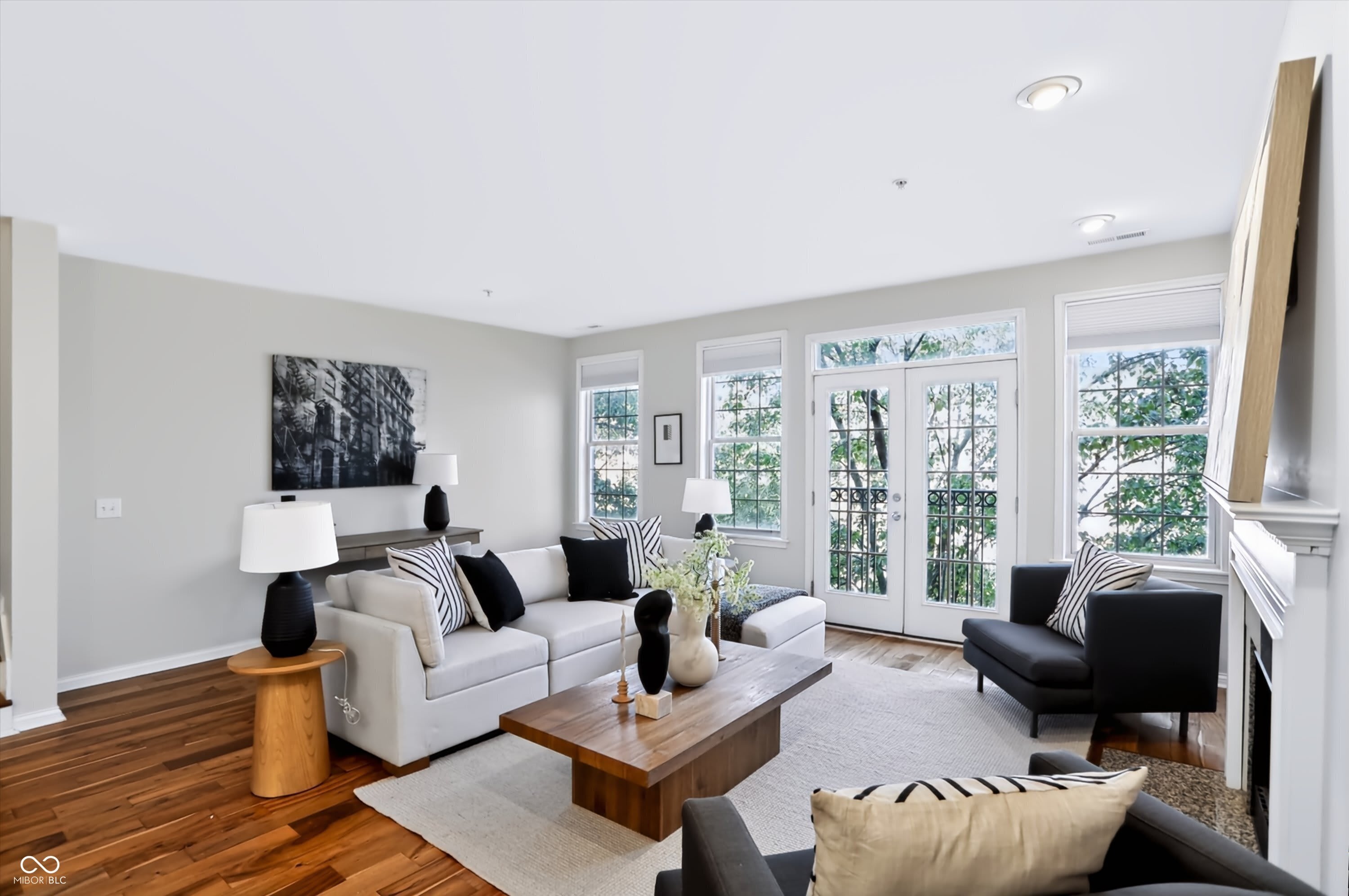 219 N New Jersey Street – photo 4