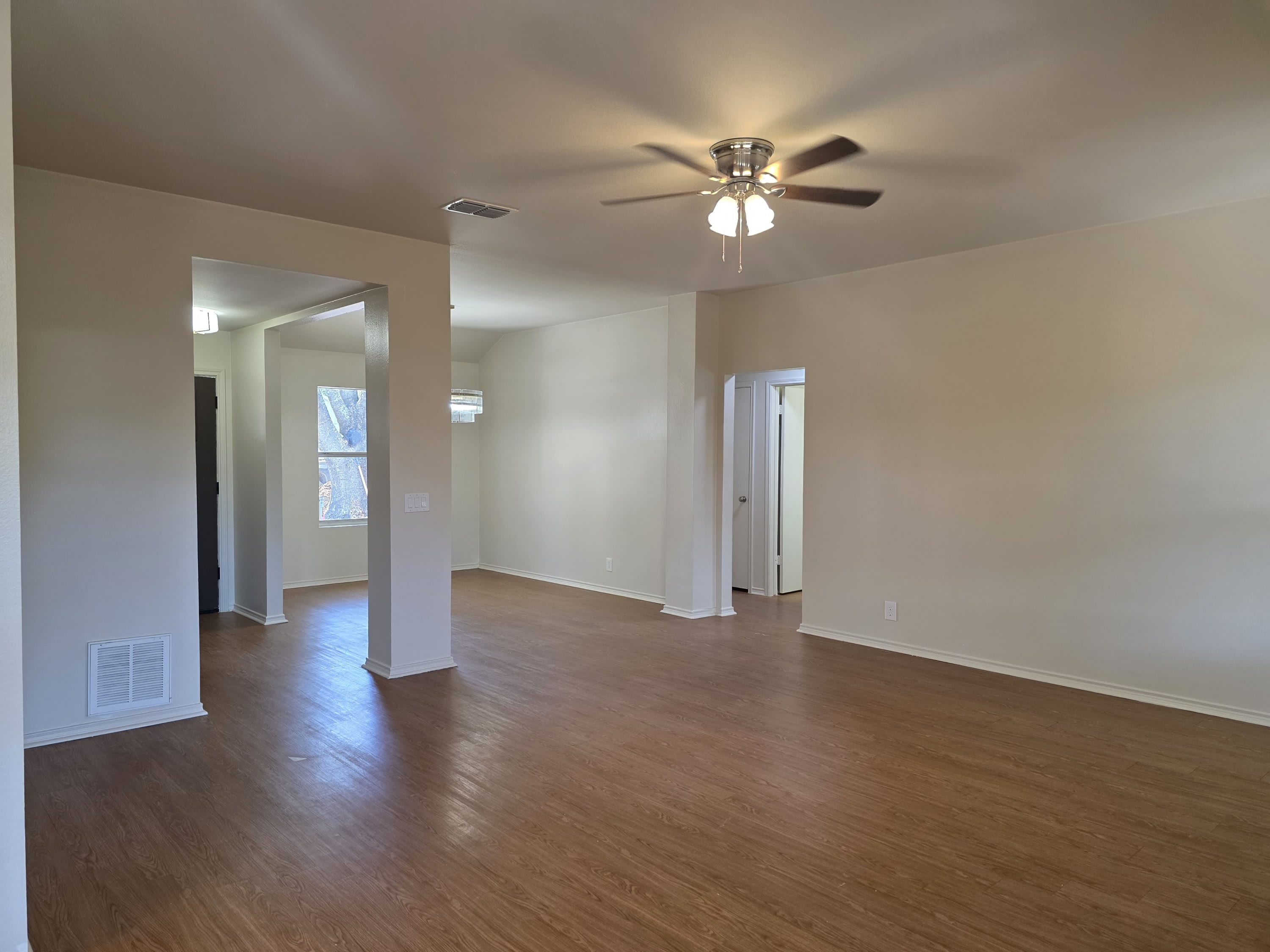 11602 Maybach Drive – photo 5