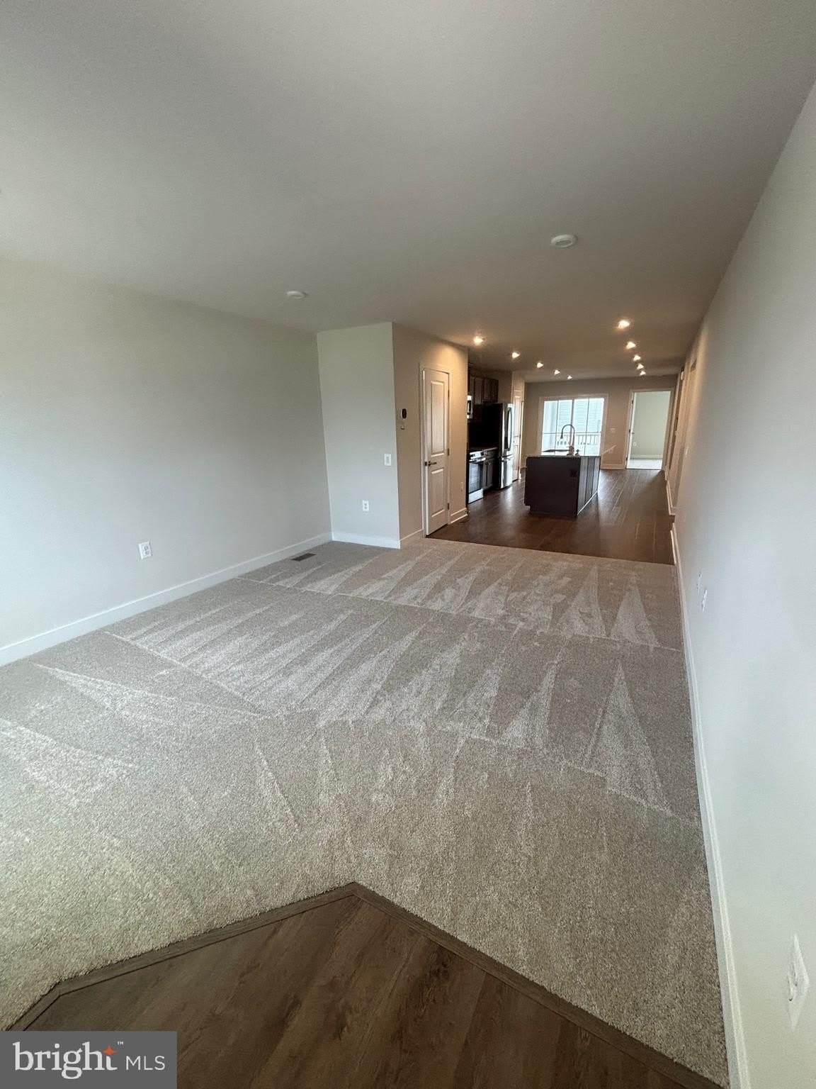 4347 SOUTHERBY Drive – photo 2