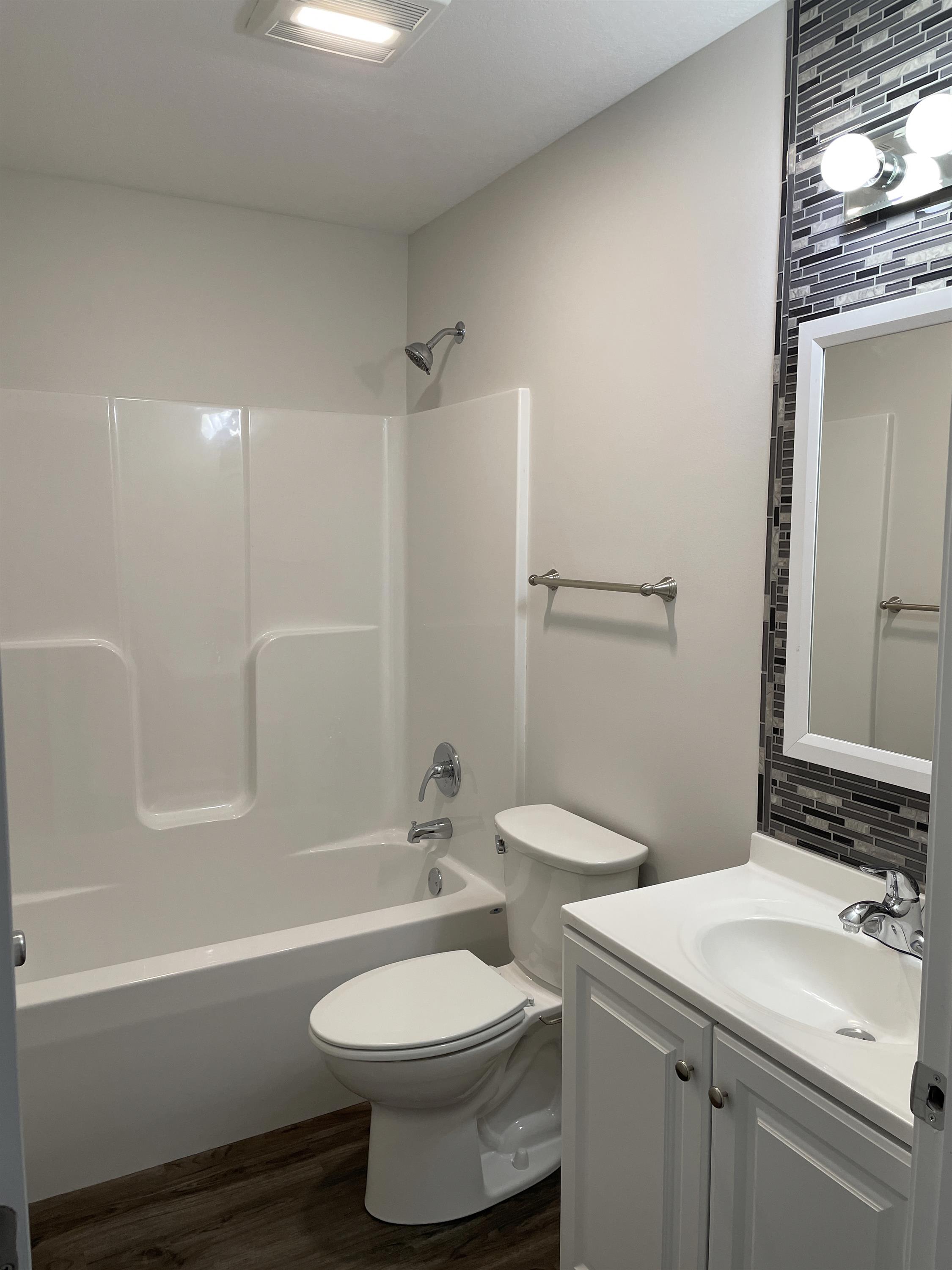 122 South Russell Avenue – photo 3