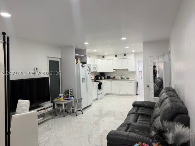 846 W 32nd St – photo 5