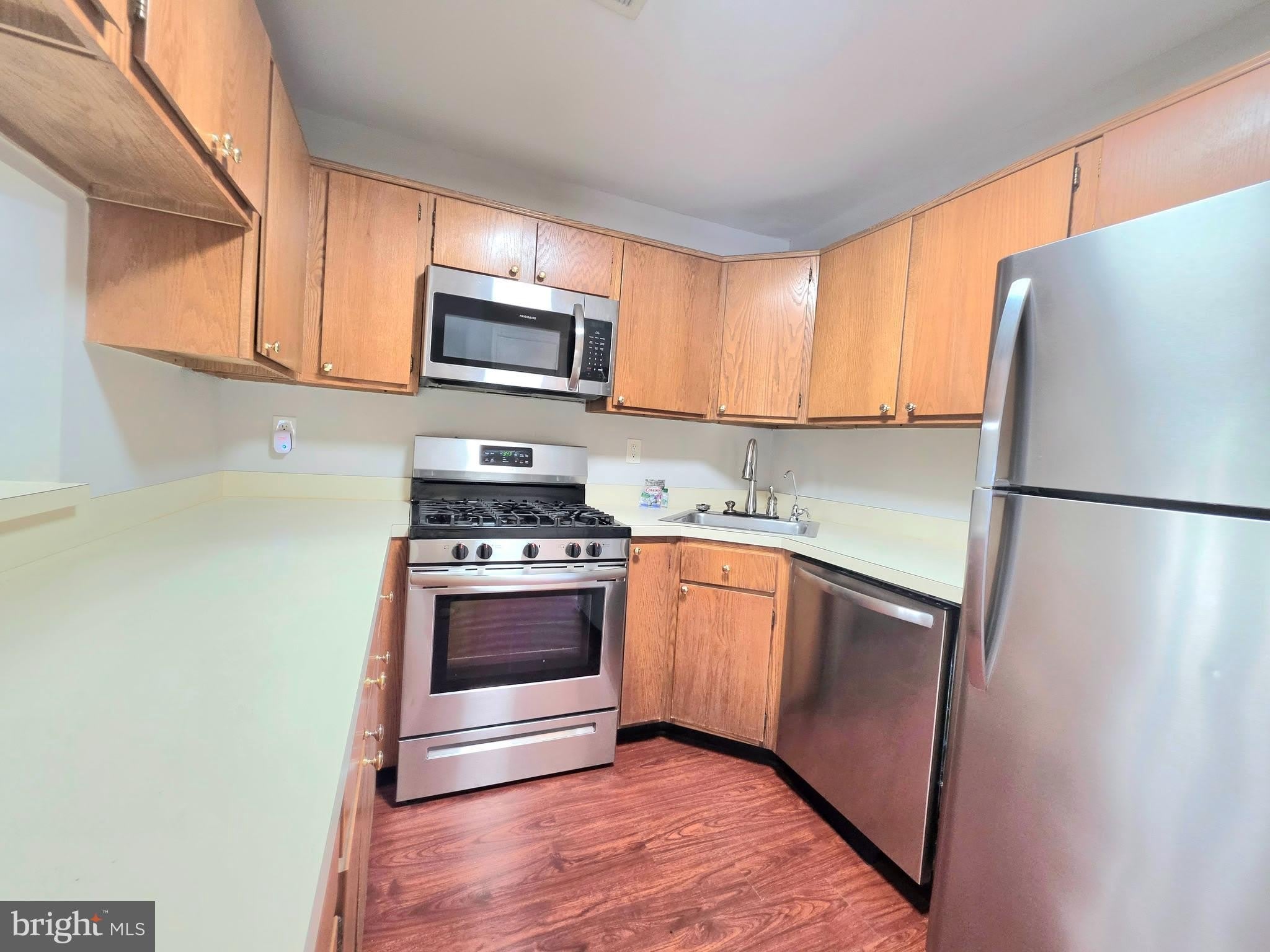 24 CORAL TREE Court – photo 5