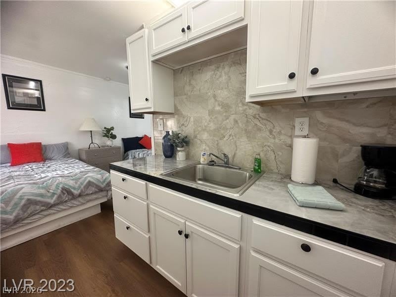 2125 Elm Avenue – photo 2