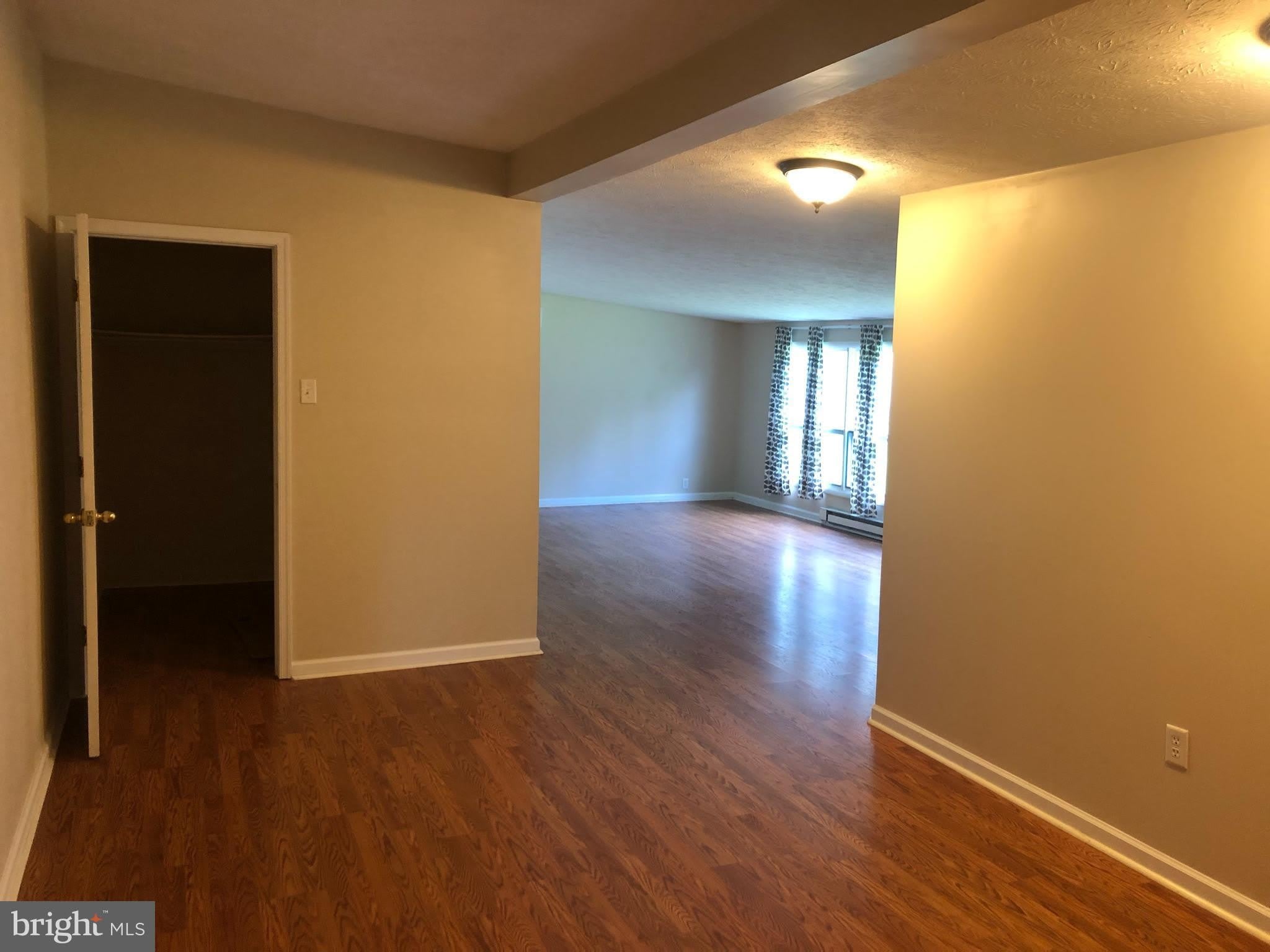 21 S STEWART Street – photo 3