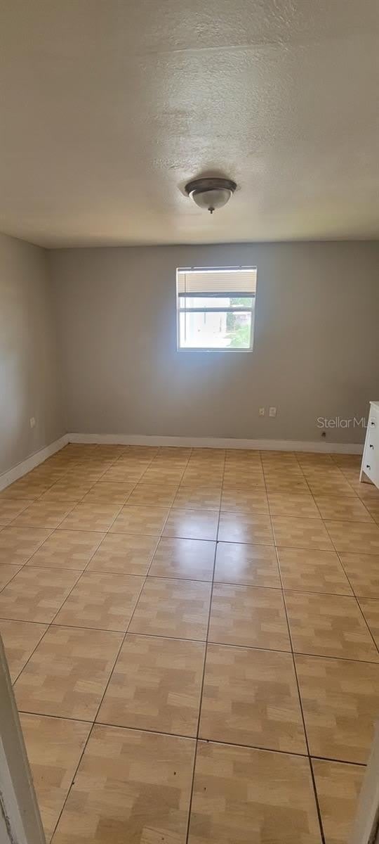 4204 N Manhattan Avenue – photo 5