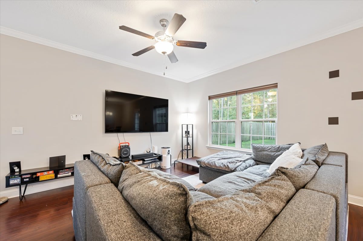 158 Hamlet Court – photo 2