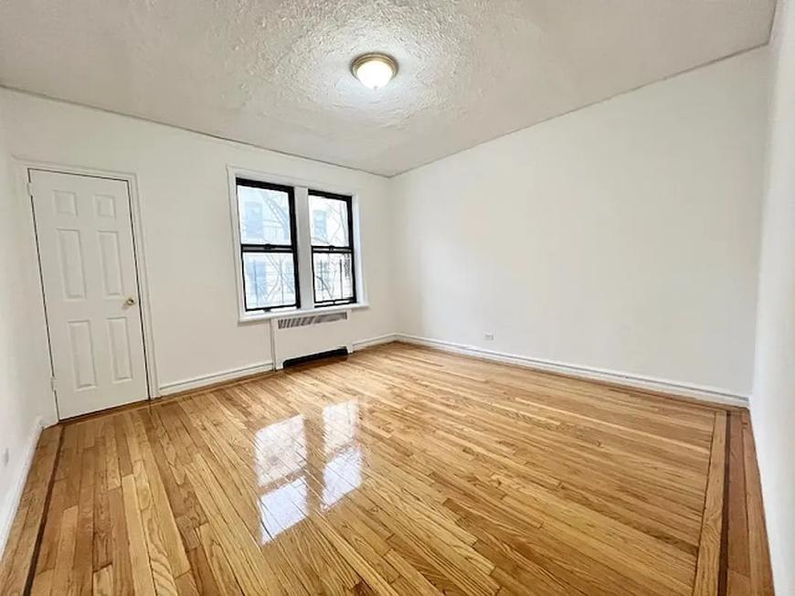 1068 Ward Avenue – photo 2