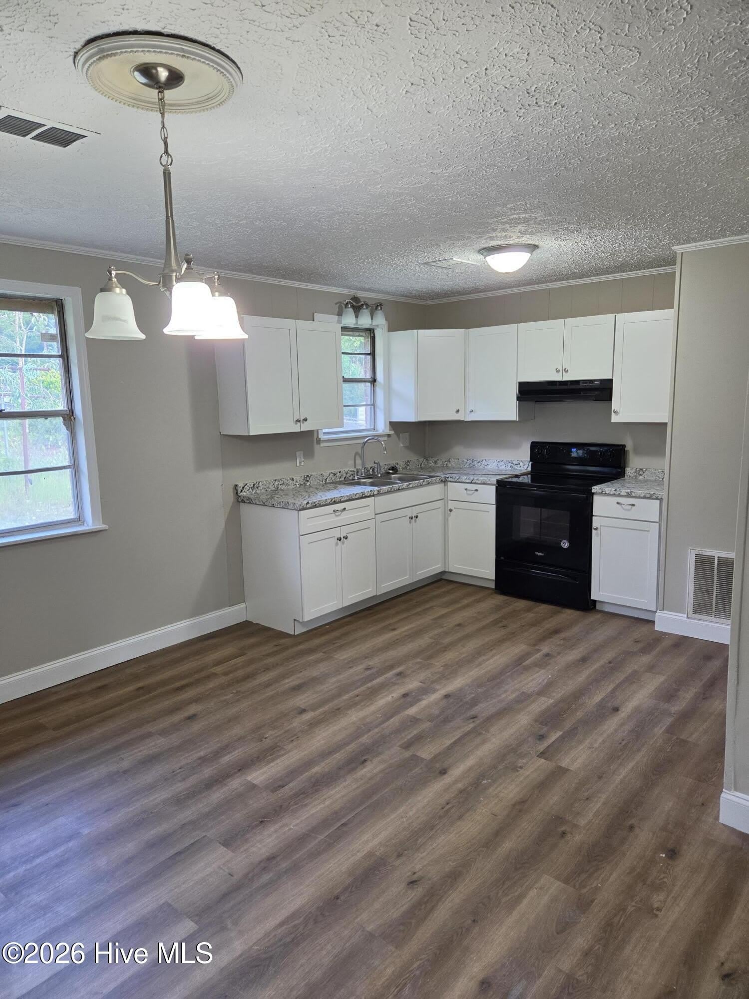 2420 Dublin Court – photo 4