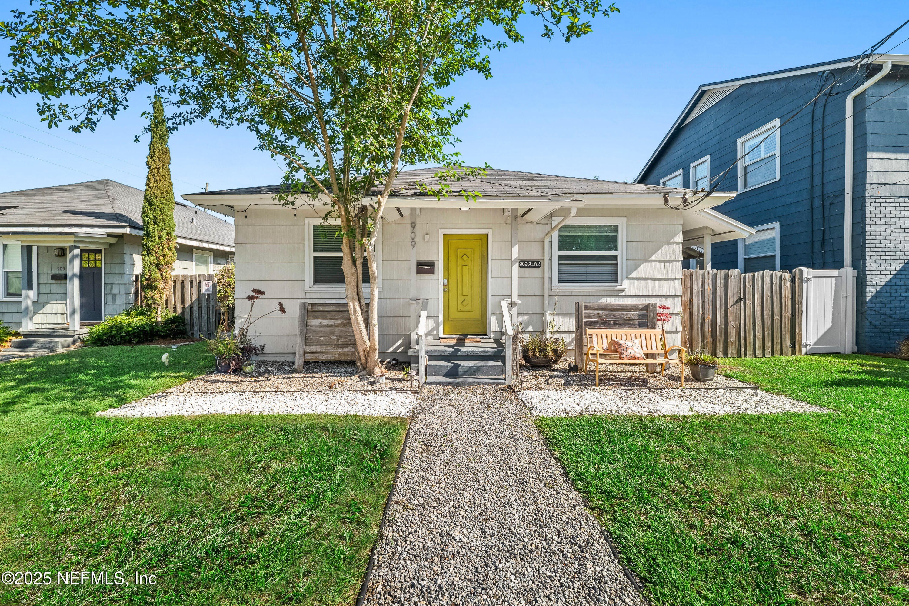 909 Cedar Street – photo 1