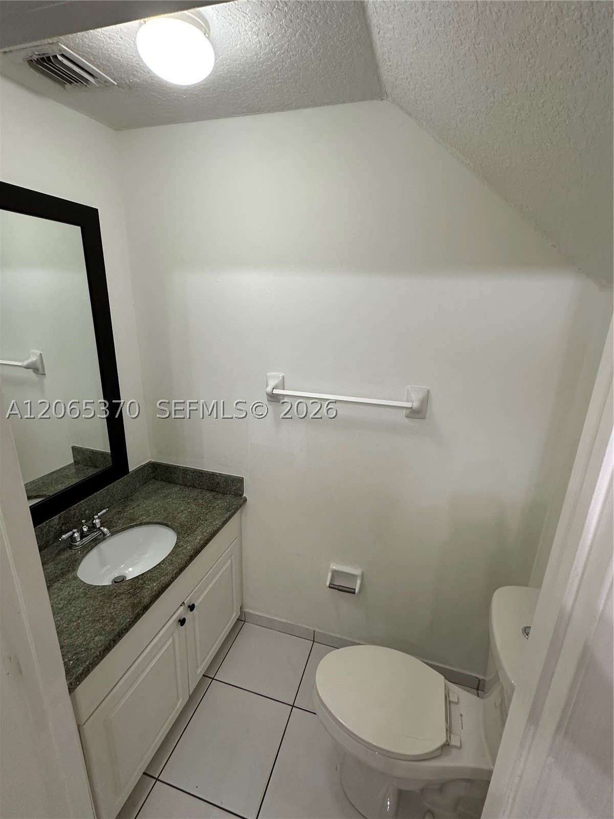 920 NW 78th Ave – photo 4