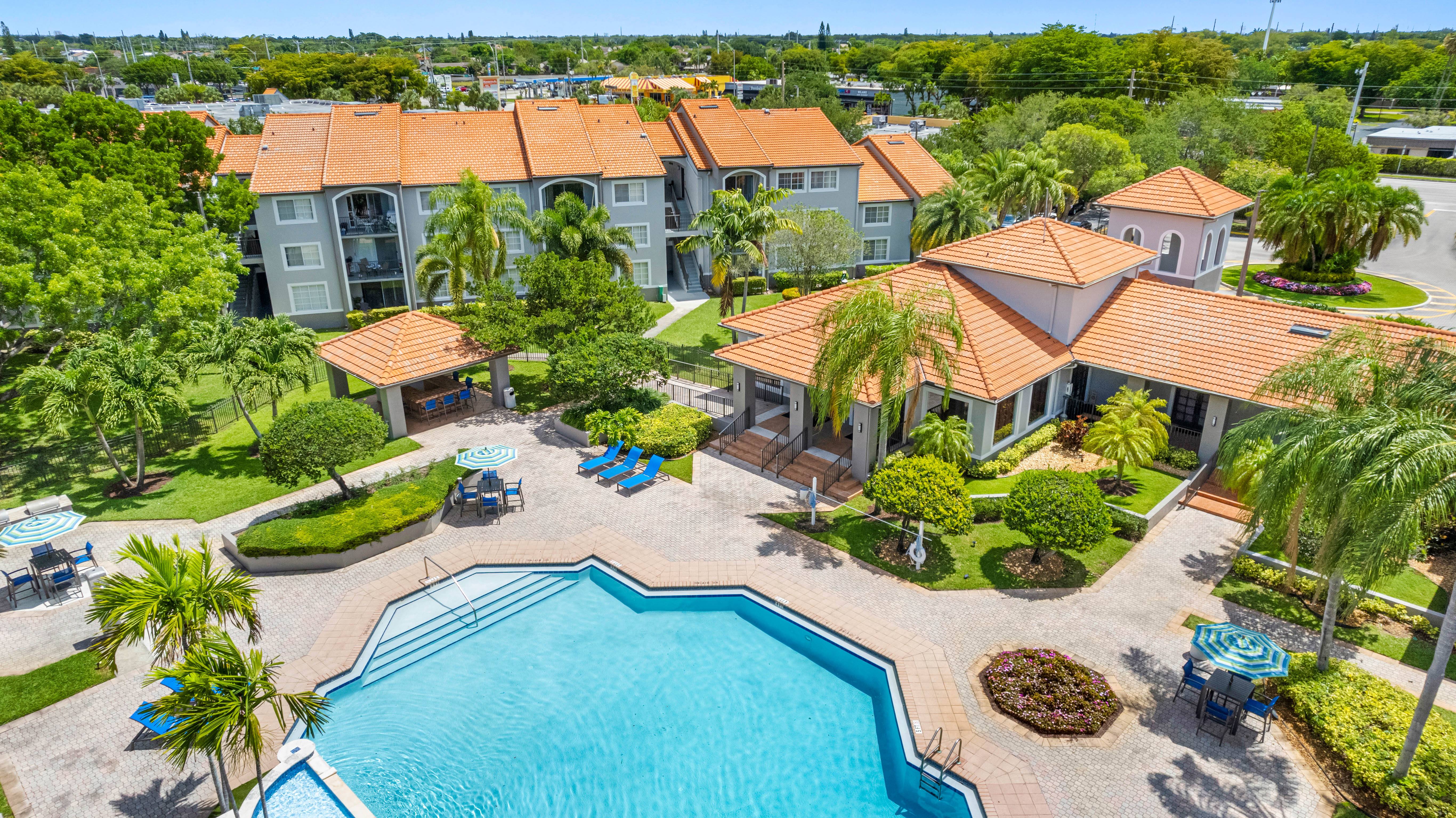 Sunset Gardens Apartments – photo 1