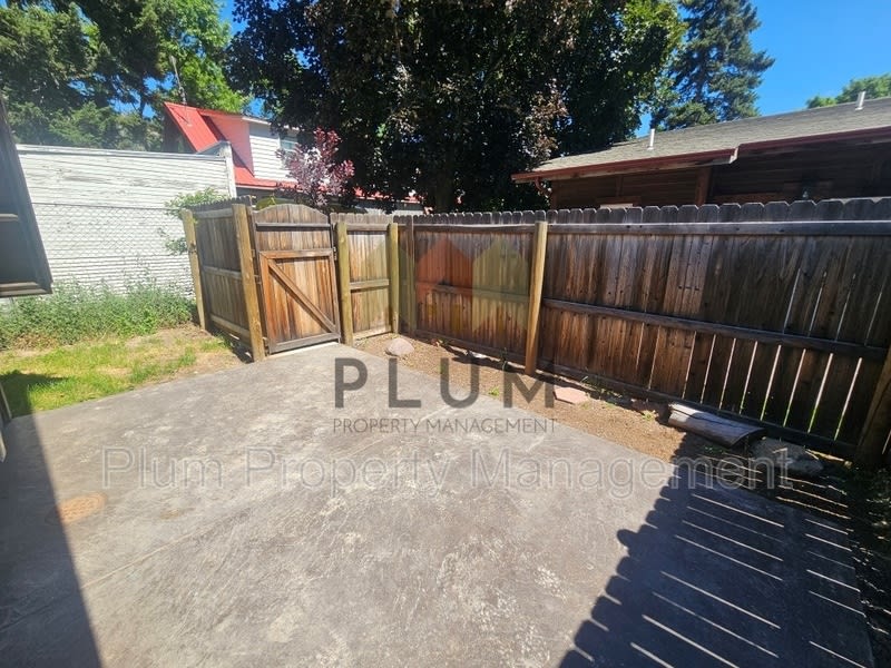 213 Sommers Street, Unit #1 (A-Frame) – photo 3