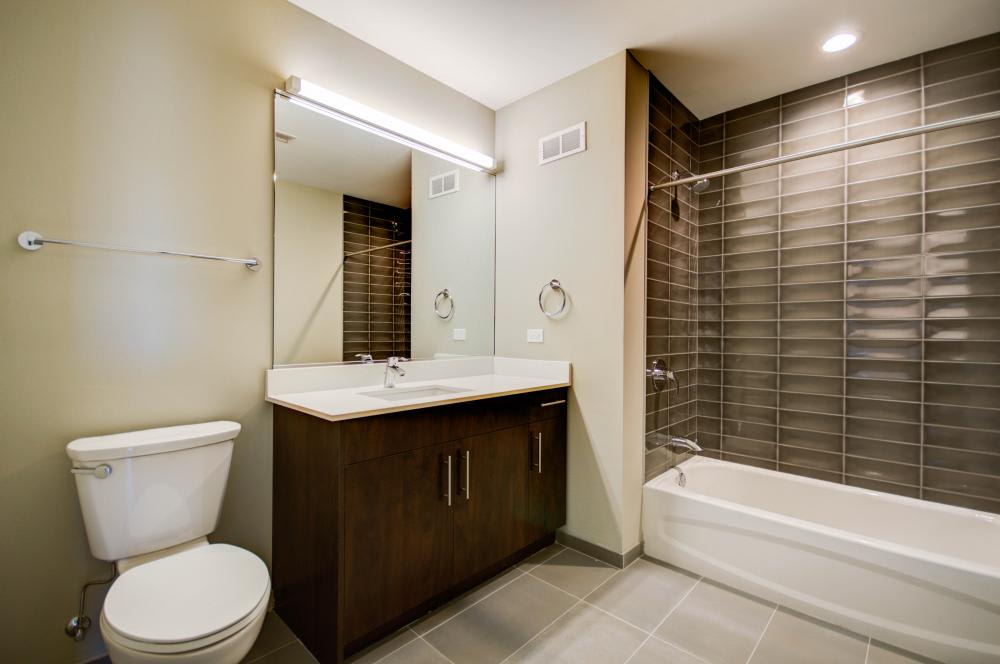 851 W Grand Ave – photo 3