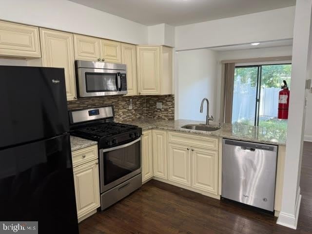1042 BAYWOOD Drive – photo 5
