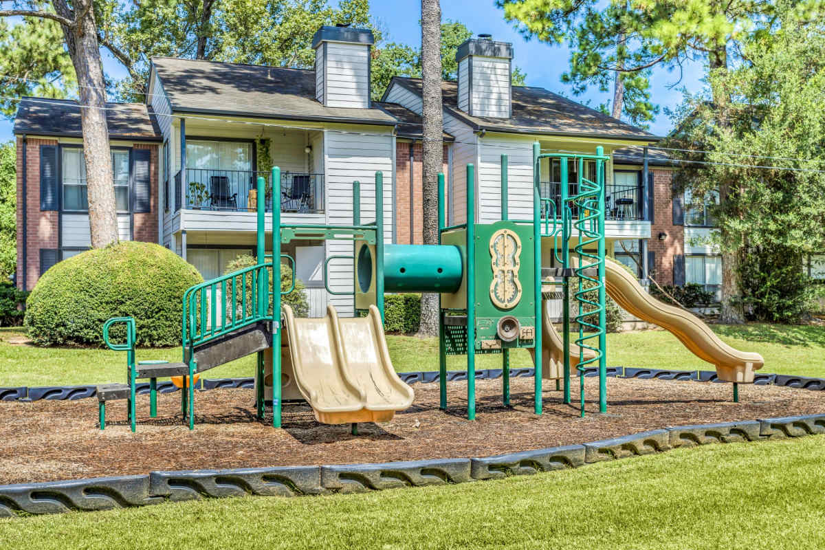 Brandon Oaks Apartments – photo 4