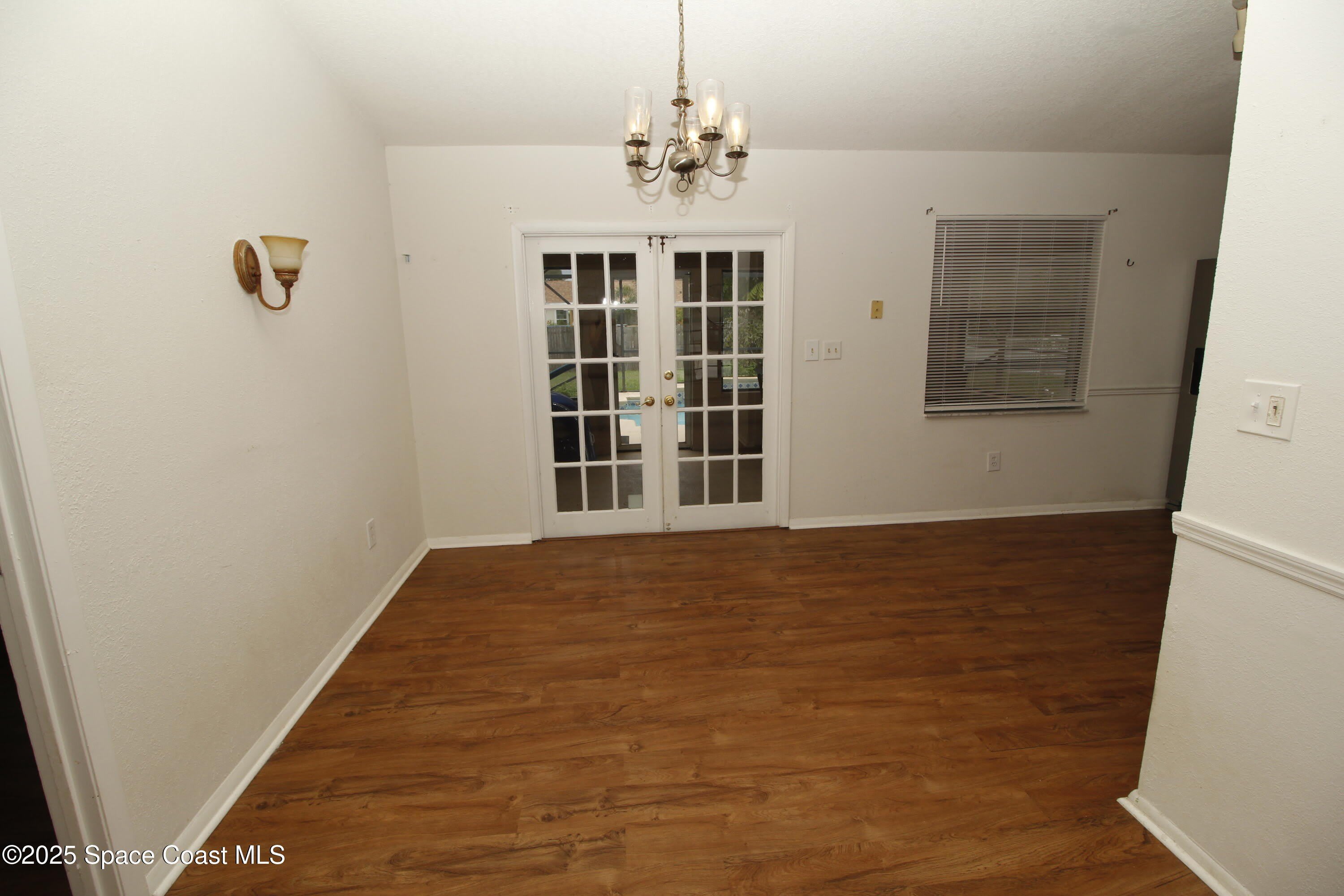 1735 Hazelton Street NW – photo 5