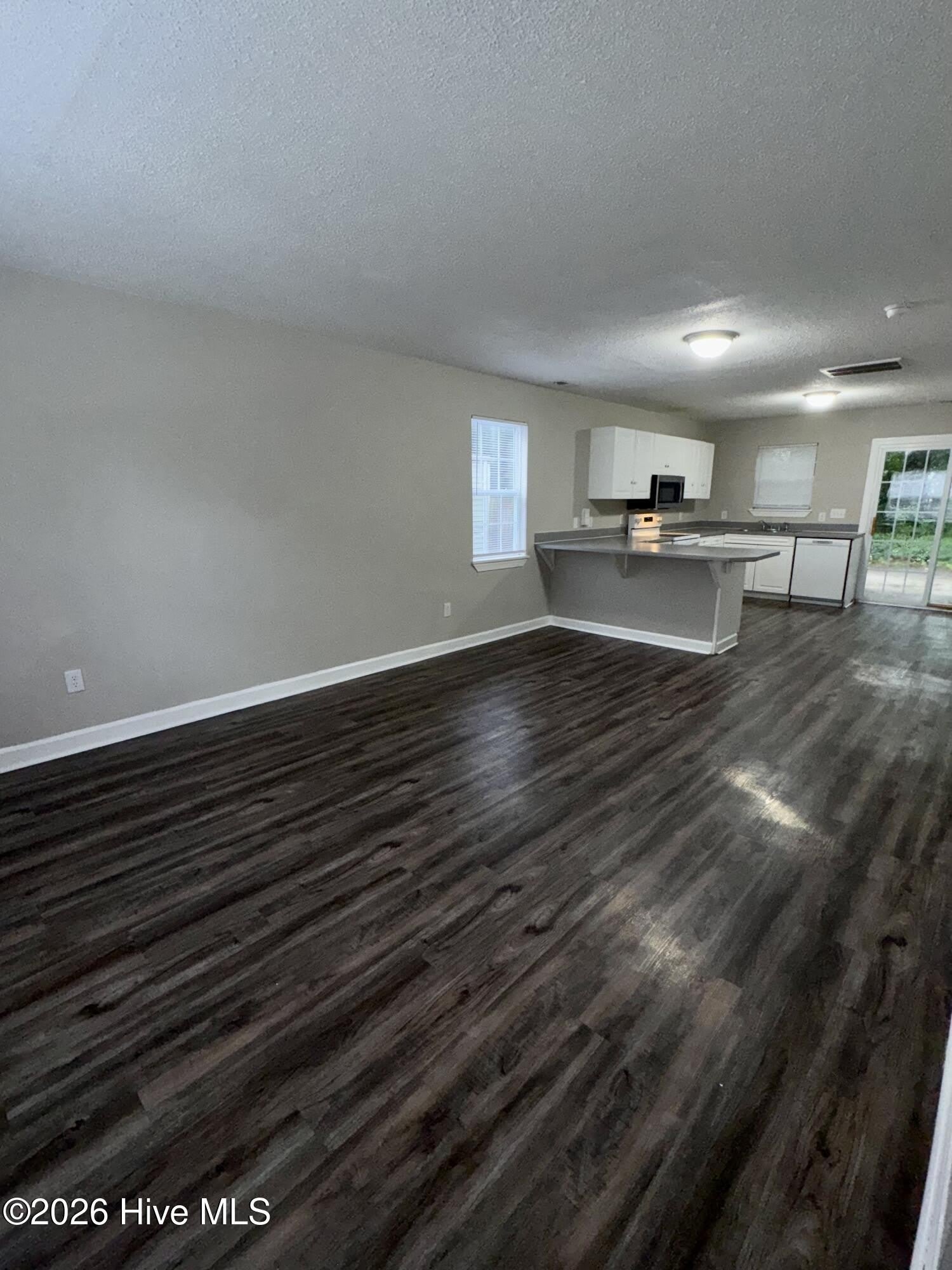 1904 E 3Rd Street – photo 3