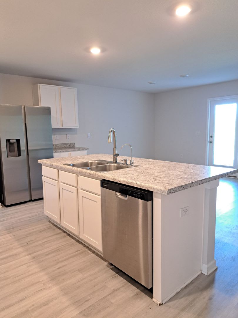 4897 Shurer Lane – photo 3