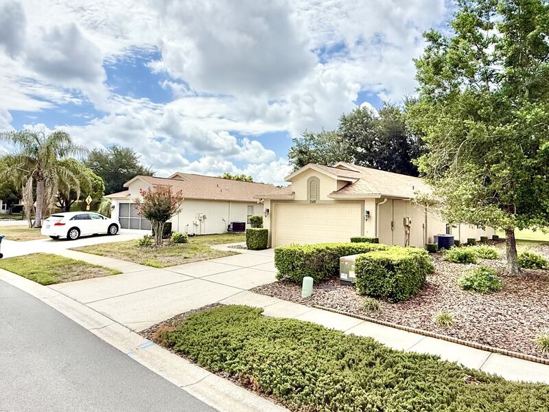 240 Center Oak Circle – photo 5