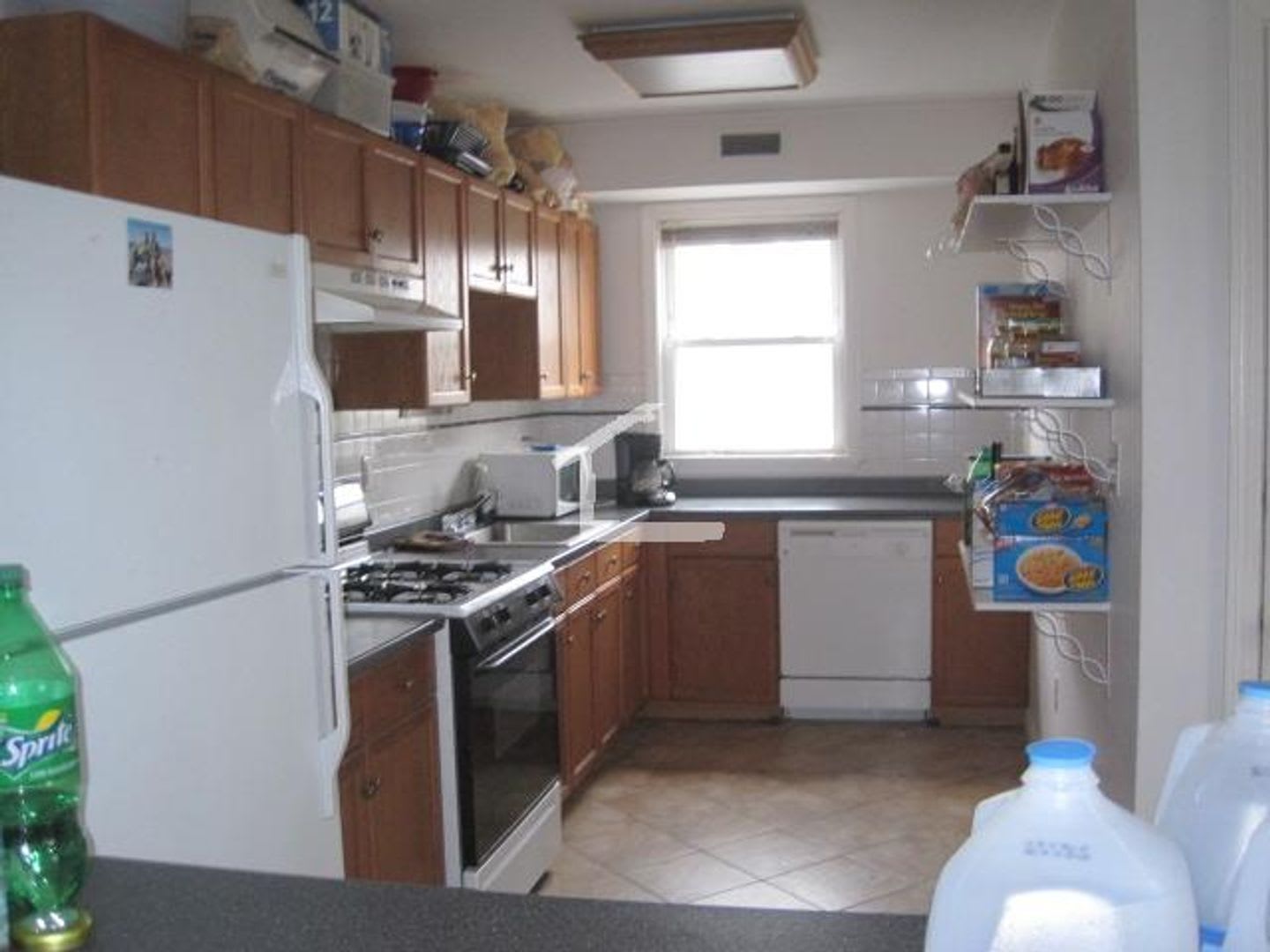 Nice 4 bed in Allston – photo 1