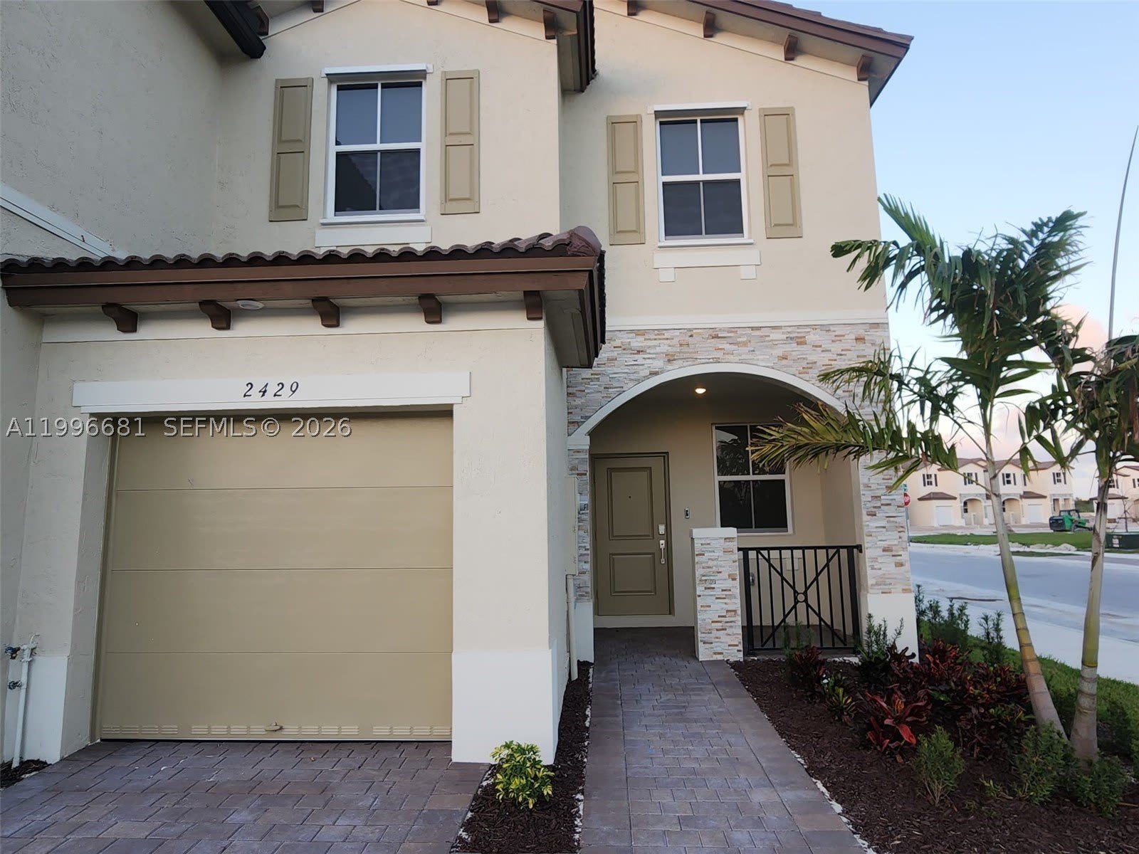 2429 Se 28 Dr – photo 2