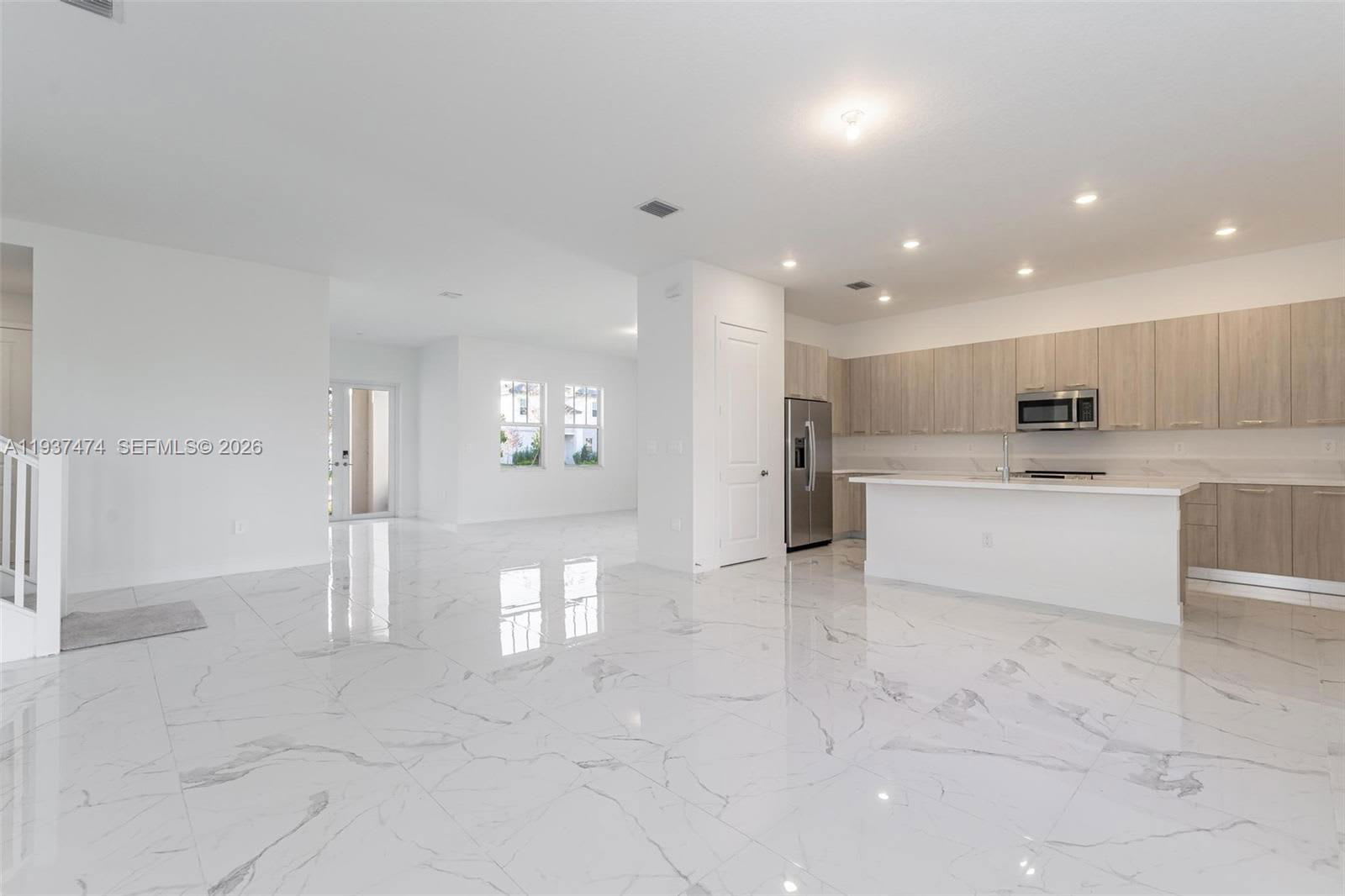 12289 Southwest 43rd Street – photo 2