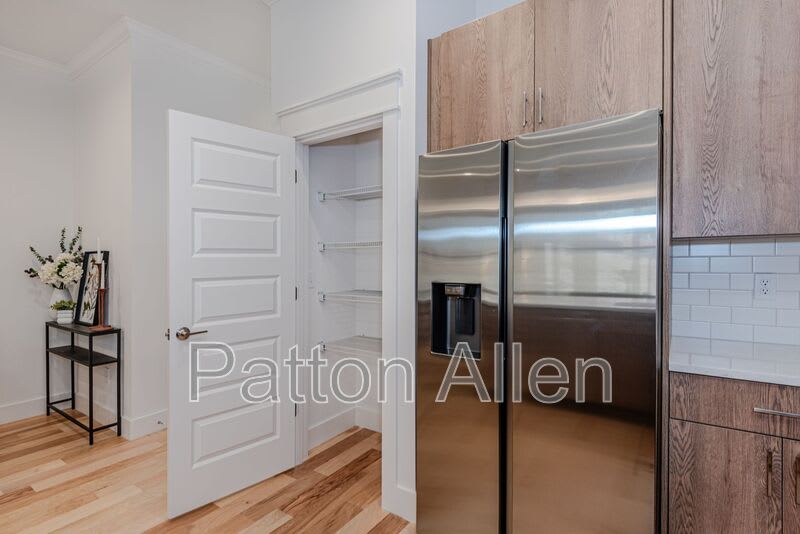 153 Collin Pl – photo 5