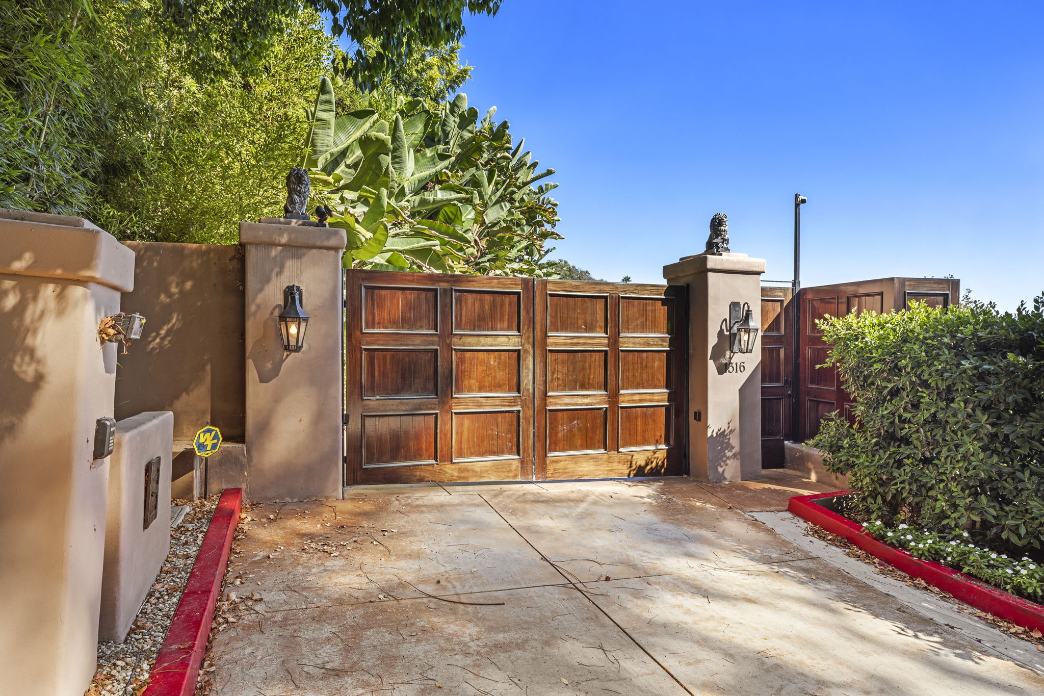 1316 Beverly Grove Pl – photo 1