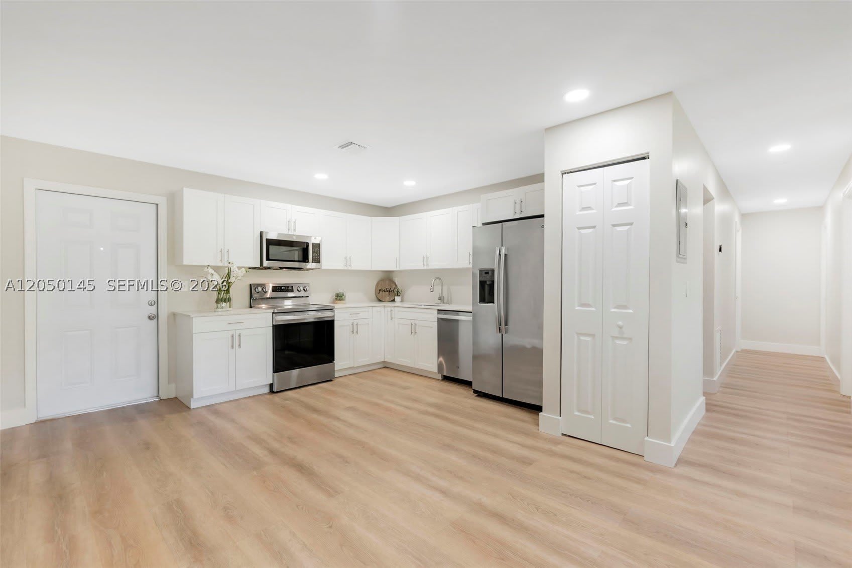 702 Nw 18Th St – photo 4
