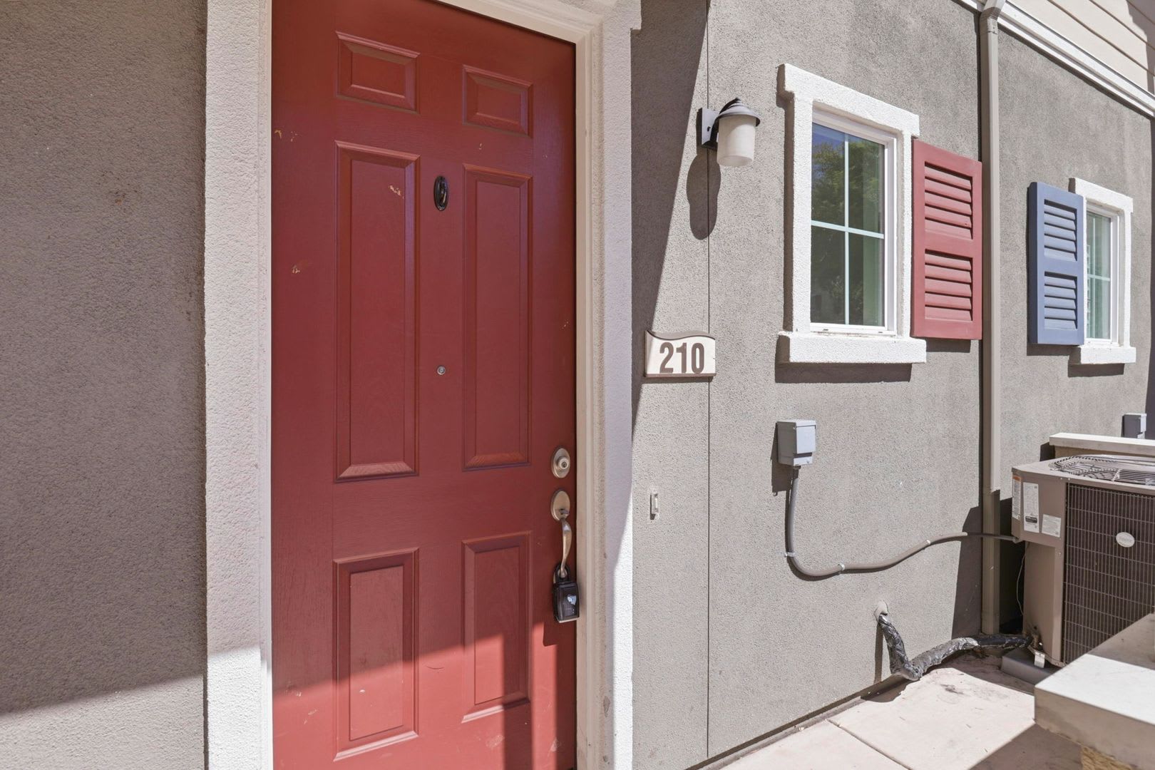 Live by the Marina in this Beautiful Townhome! – photo 5