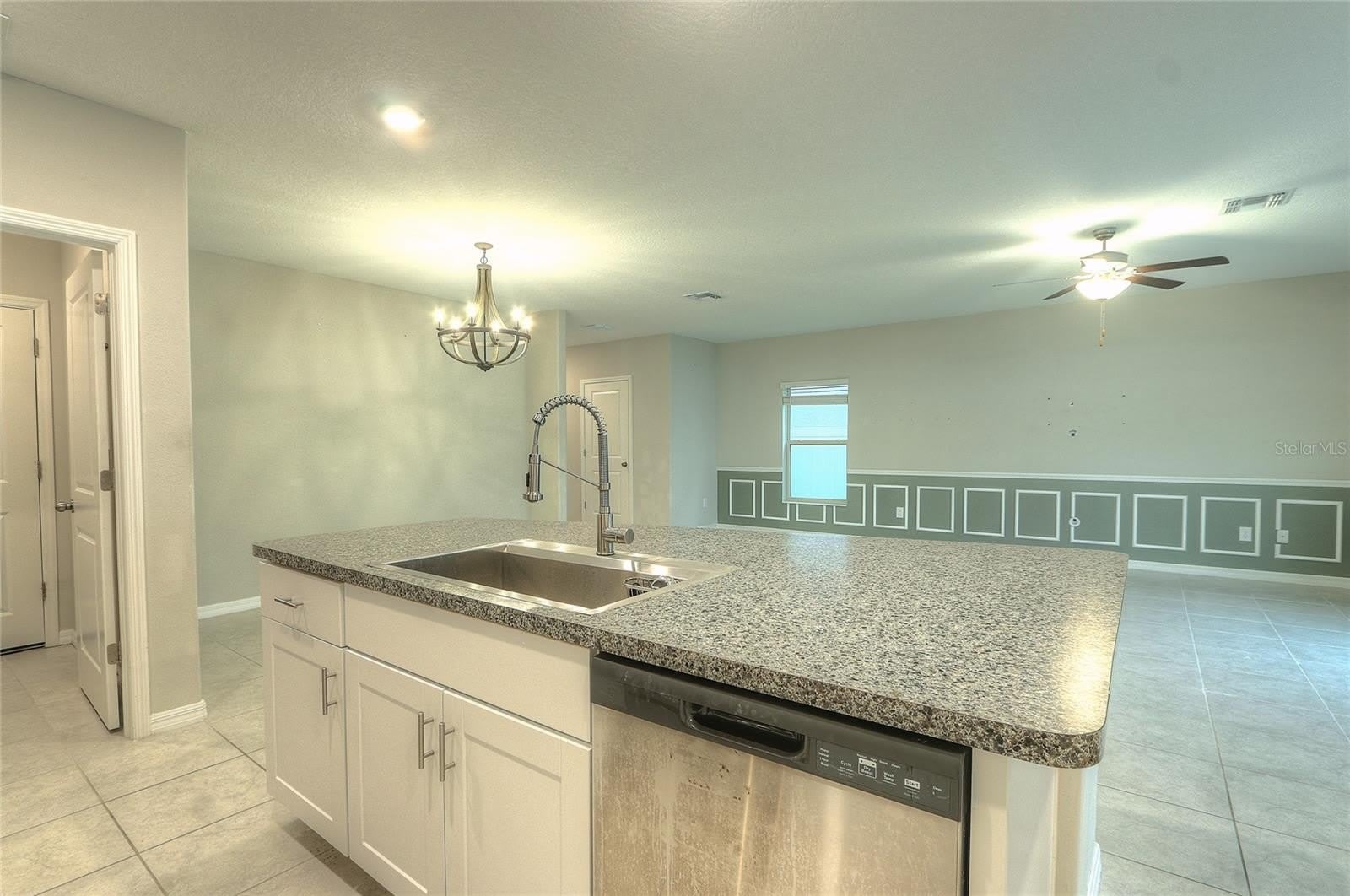7217 RONNIE GARDENS Court – photo 4