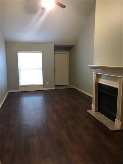 1015 Oakwood Lane – photo 3